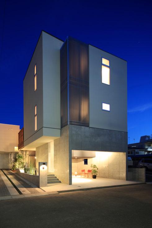 Image of "フリーガレージハウス ｜ The Free Garage House", the work by architect : Takanori Ihara (image number 2)