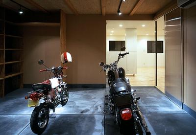 Living Garage | work by Architect Takanori Ihara