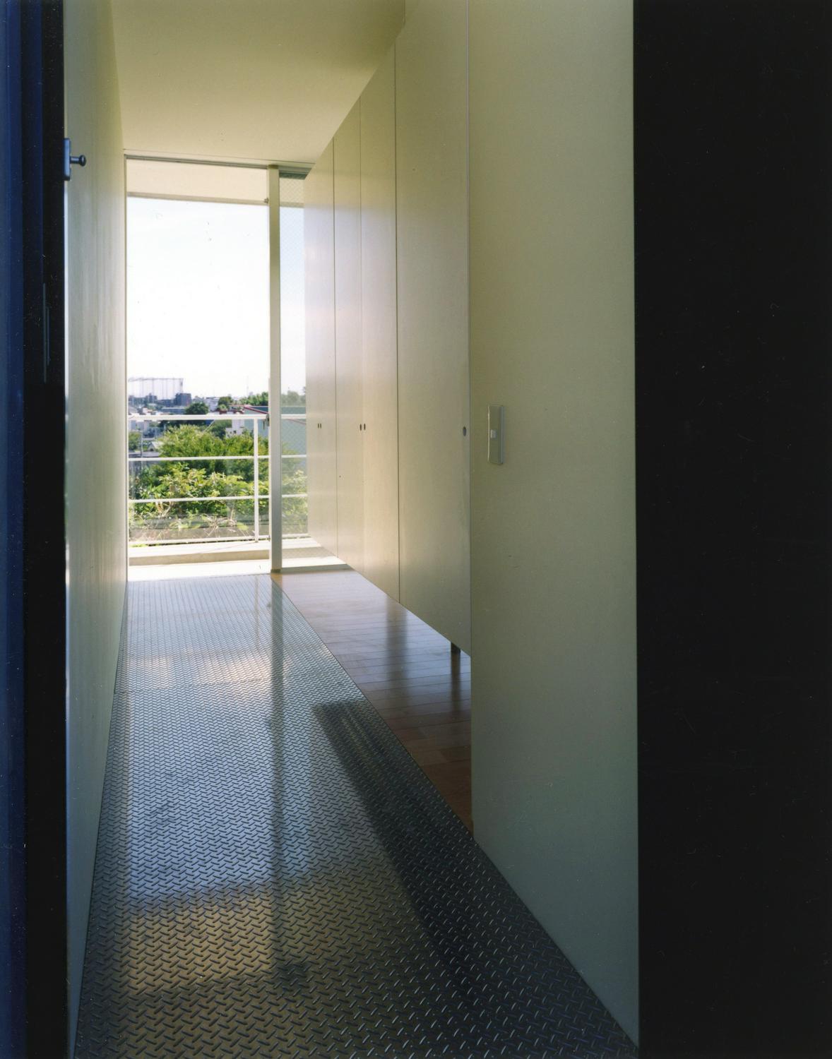 Image of "津田山の集合住宅　〜丘上のヴォイド〜", the work by architect : Manabu Naya (image number 4)