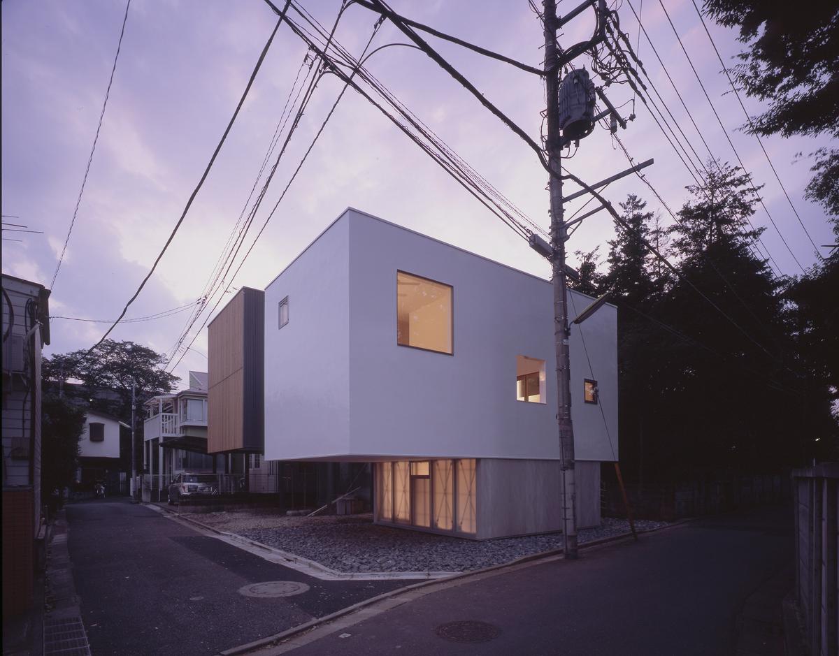 Image of "千歳烏山の住宅　〜小さな自然を切り取る〜", the work by architect : Manabu Naya (image number 1)