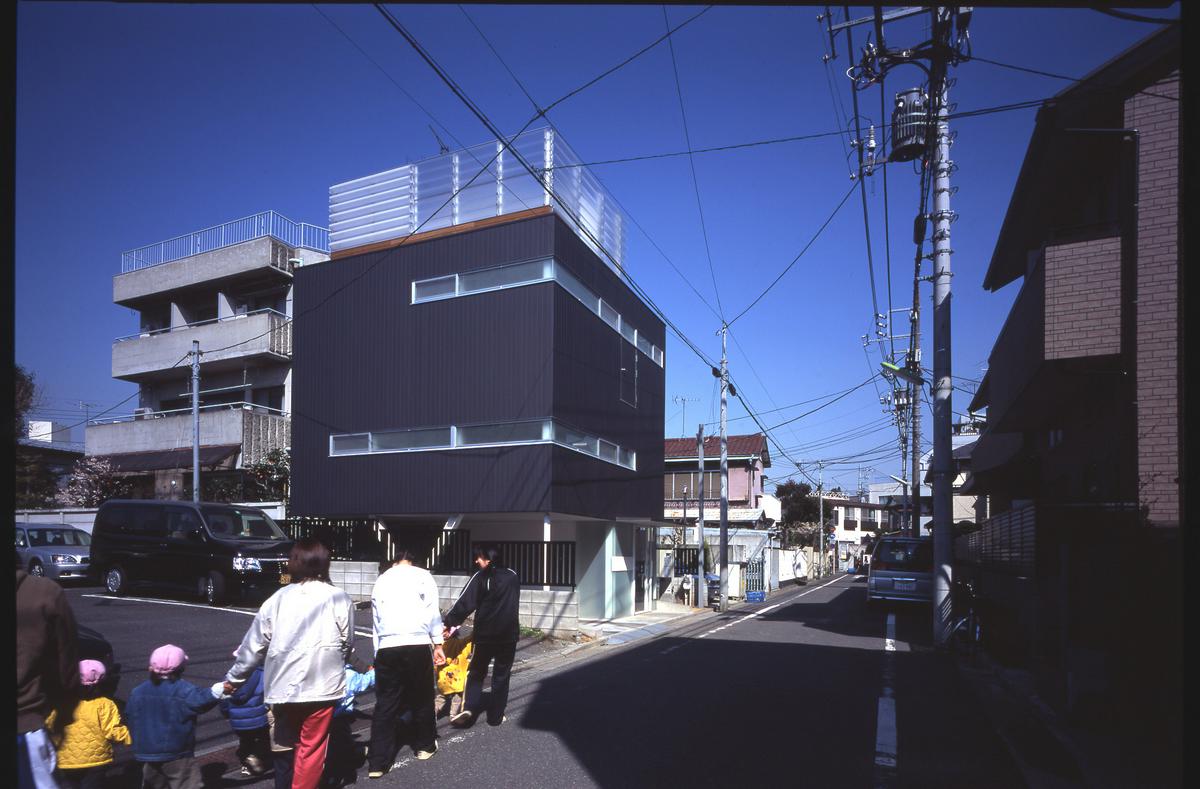 Image of "三軒茶屋の住宅　〜都市に浮かぶ〜", the work by architect : Manabu Naya (image number 1)
