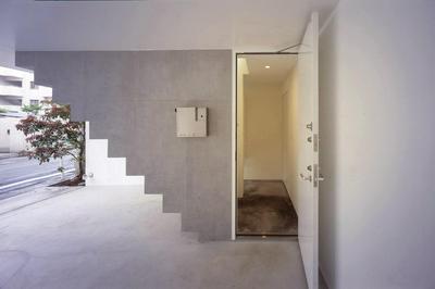作品「西荻窪の住宅 〜バス停の前と光井戸〜」の画像 その3 (建築家 : 納谷 学)