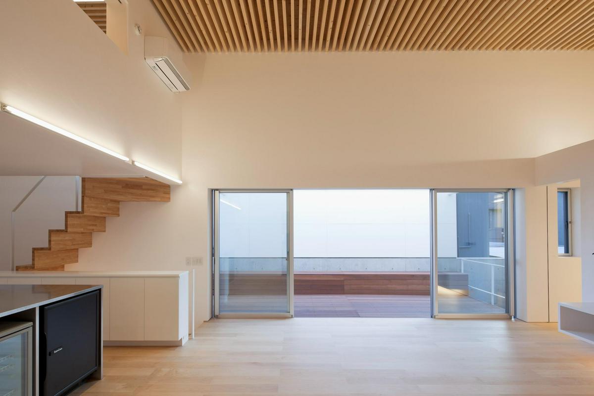 作品「奥沢の住宅　〜十字プランと４つの庭〜」の画像 その7 （建築家 : 納谷 学）