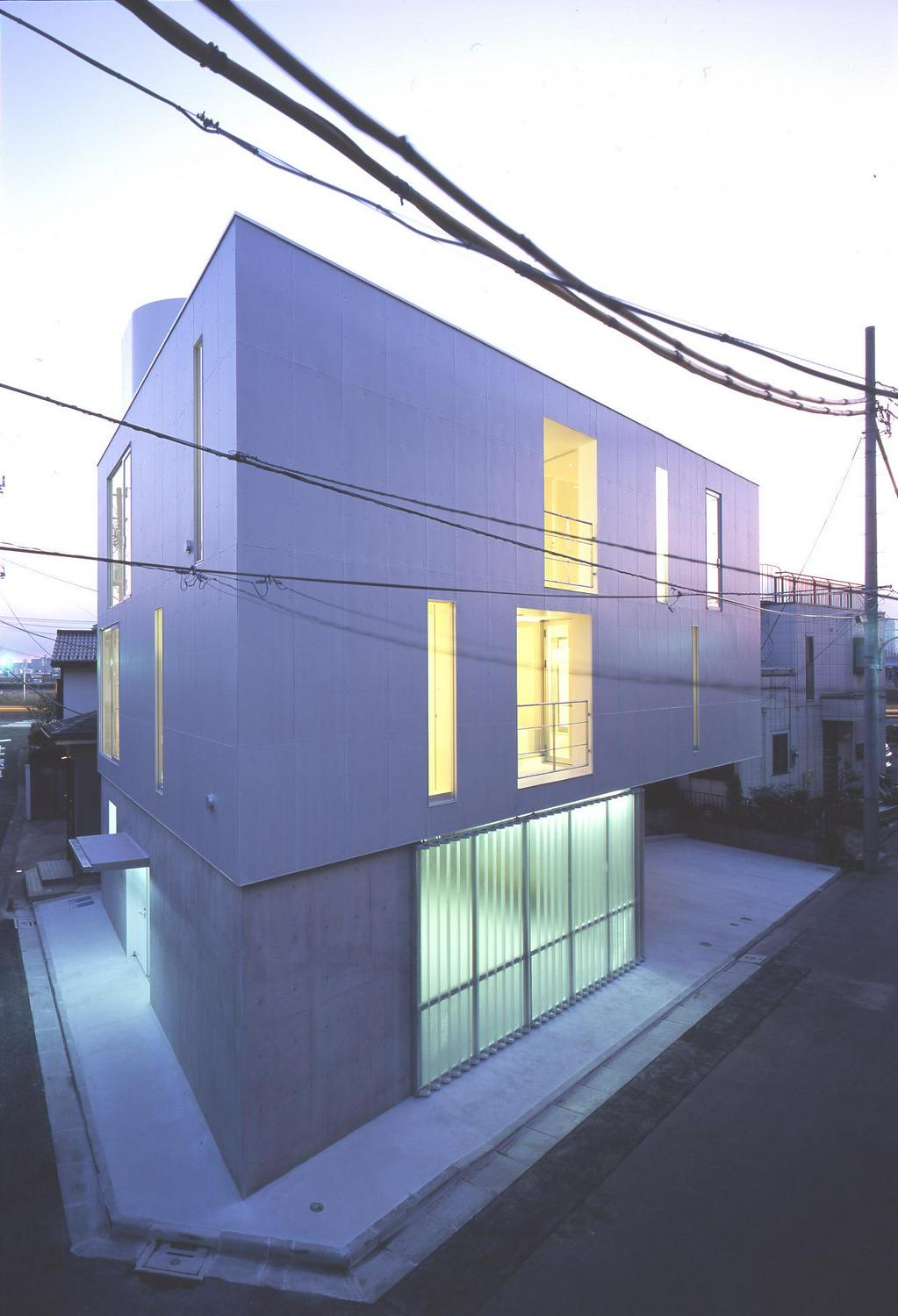 Image of "多摩川の二世帯住宅　〜緩やかに繋げ、緩やかに仕切る〜", the work by architect : Manabu Naya (image number 1)