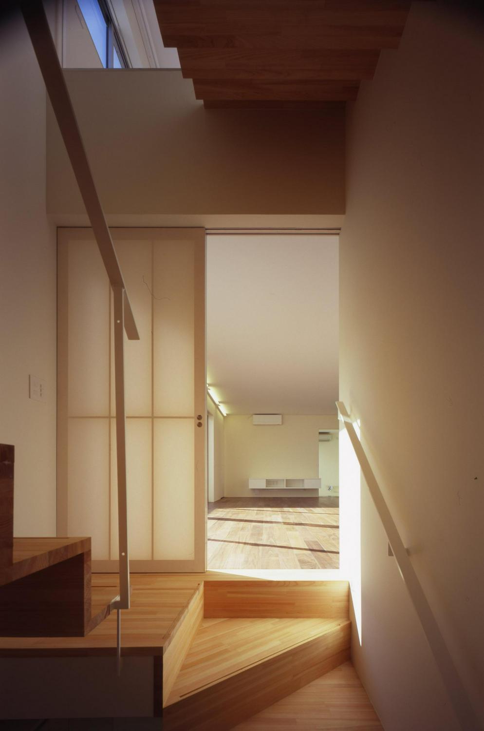 作品「日立の二世帯住宅　〜ネックレスで出来た中庭と坪庭〜」の画像 その6 （建築家 : 納谷 学）