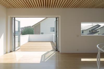 仙台の住宅　〜中庭とデッキテラス〜 | work by Architect Manabu Naya