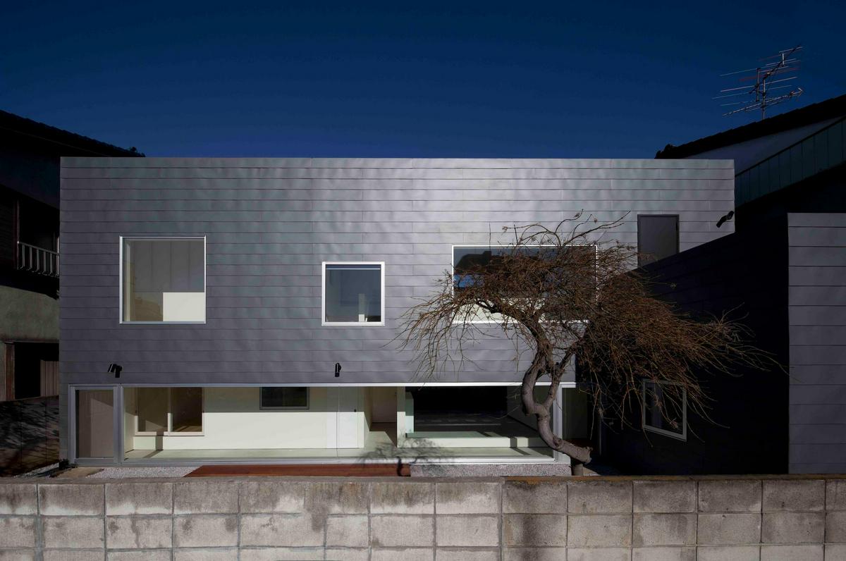作品「川口の住宅　〜柔らかい緩衝帯で解決〜」の画像 その1 （建築家 : 納谷 学）
