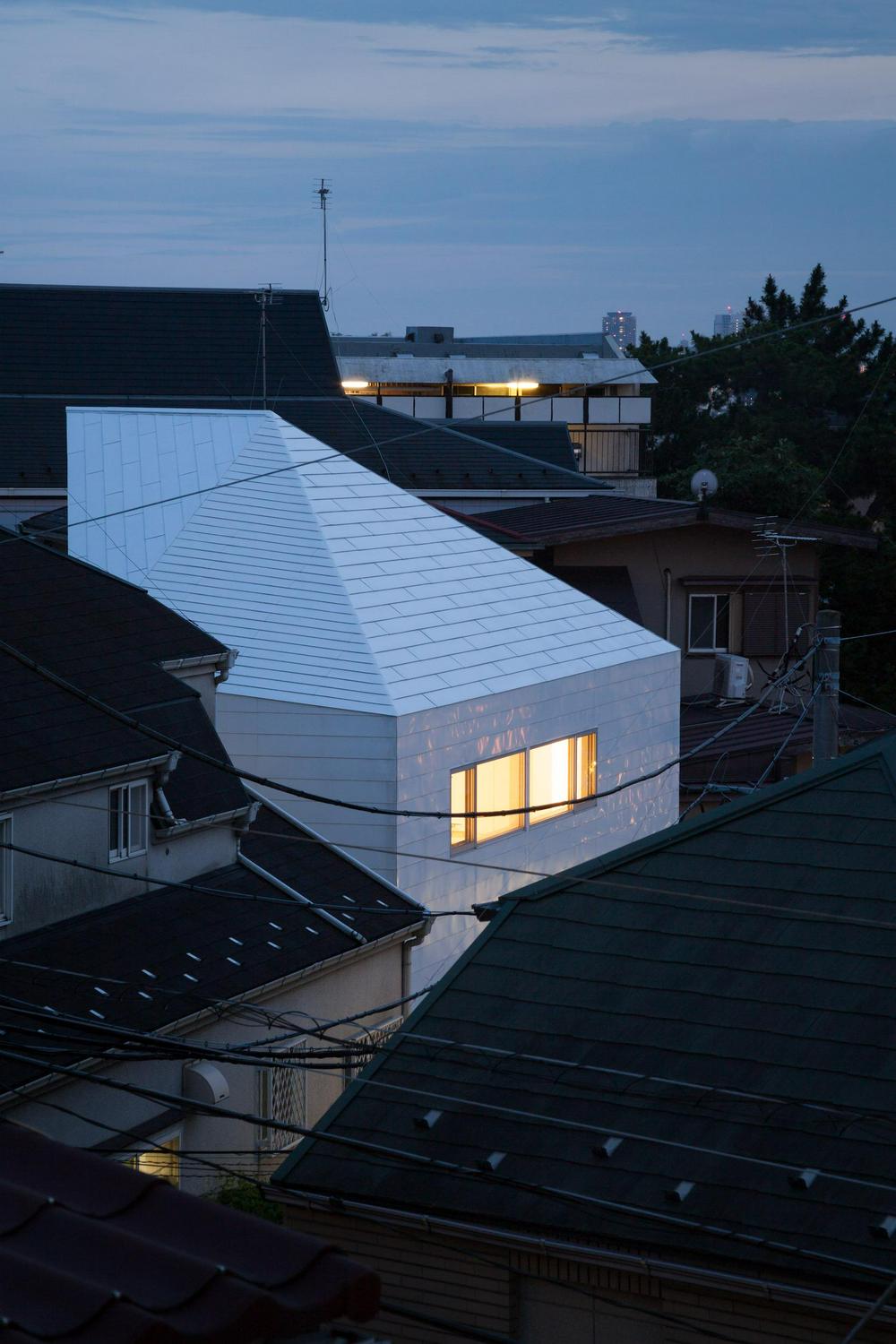 作品「山王の住宅　〜擁壁の上の台形〜」の画像 その14 （建築家 : 納谷 学）