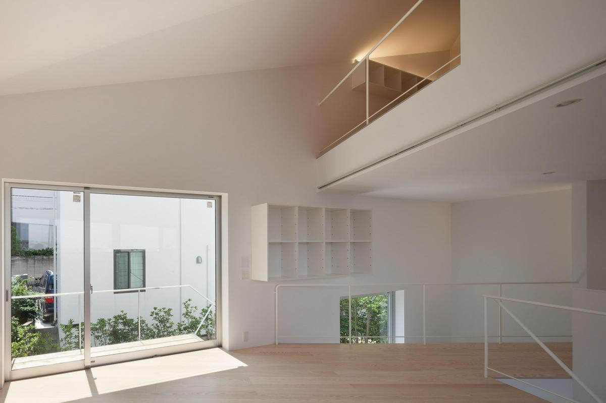 作品「山王の住宅　〜擁壁の上の台形〜」の画像 その8 （建築家 : 納谷 学）