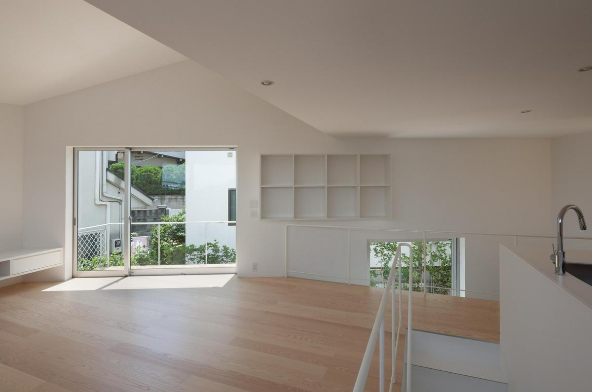 作品「山王の住宅　〜擁壁の上の台形〜」の画像 その9 （建築家 : 納谷 学）