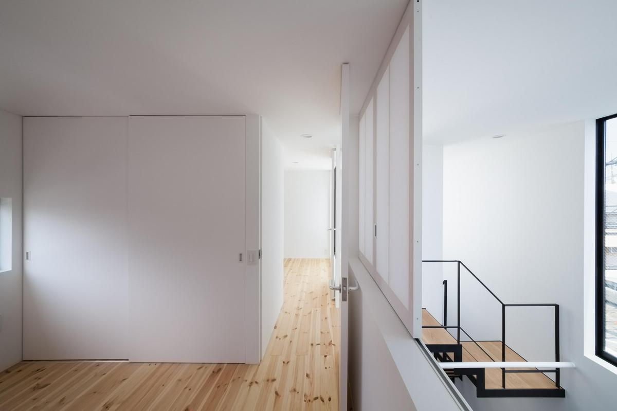 作品「東玉川の住宅　〜角地に建つミニマルな白い塊〜」の画像 その13 （建築家 : 納谷 学）
