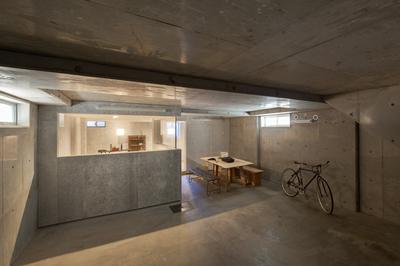 西原の住宅　〜部屋に個性を与える〜 | work by Architect Manabu Naya