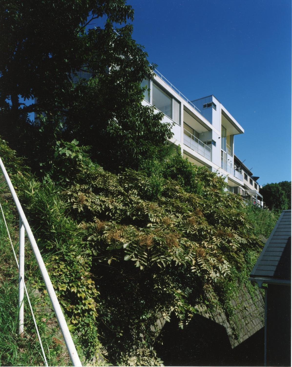Image of "津田山の集合住宅　〜丘上のヴォイド〜", the work by architect : Manabu Naya (image number 3)