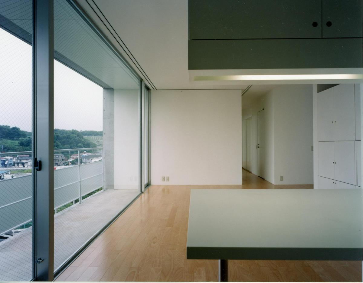 Image of "津田山の集合住宅　〜丘上のヴォイド〜", the work by architect : Manabu Naya (image number 18)