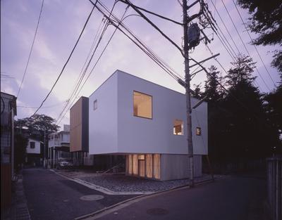 千歳烏山の住宅　〜小さな自然を切り取る〜 | work by Architect Manabu Naya