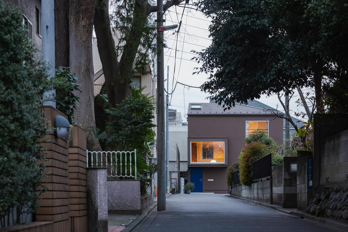 Image of "through house　スキップフロアの家", the work by architect : Munenori Matsuo & Haruka Matsuo (image number 2)