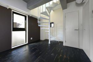 作品「アンティークなフローリングと可動収納で自由な間取りの賃貸マンション / Shibuya-ku Ebisu Condo.」の画像 その4 (建築家 : 山内 泰明)