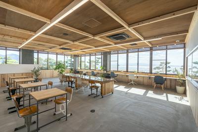 Coworking space in Kure | work by Architect Shingo Asazu