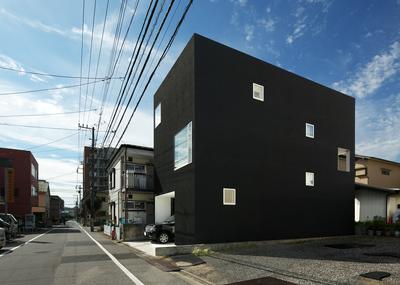 白×黒×シルバー | work by Architect Hironobu Hosaka
