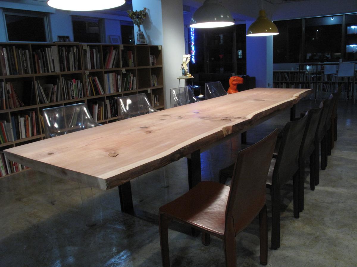 作品「SUGI table 2 | 杉テーブル 2」の画像 その1 （建築家 : 佐野 文彦）