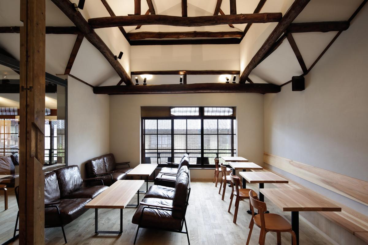 作品「Dandelion Chocolate Kyoto Higashiyama Ichinen-zaka Branch | ダンデライオン・チョコレート京都東山一念坂店」の画像 その13 （建築家 : 佐野 文彦）