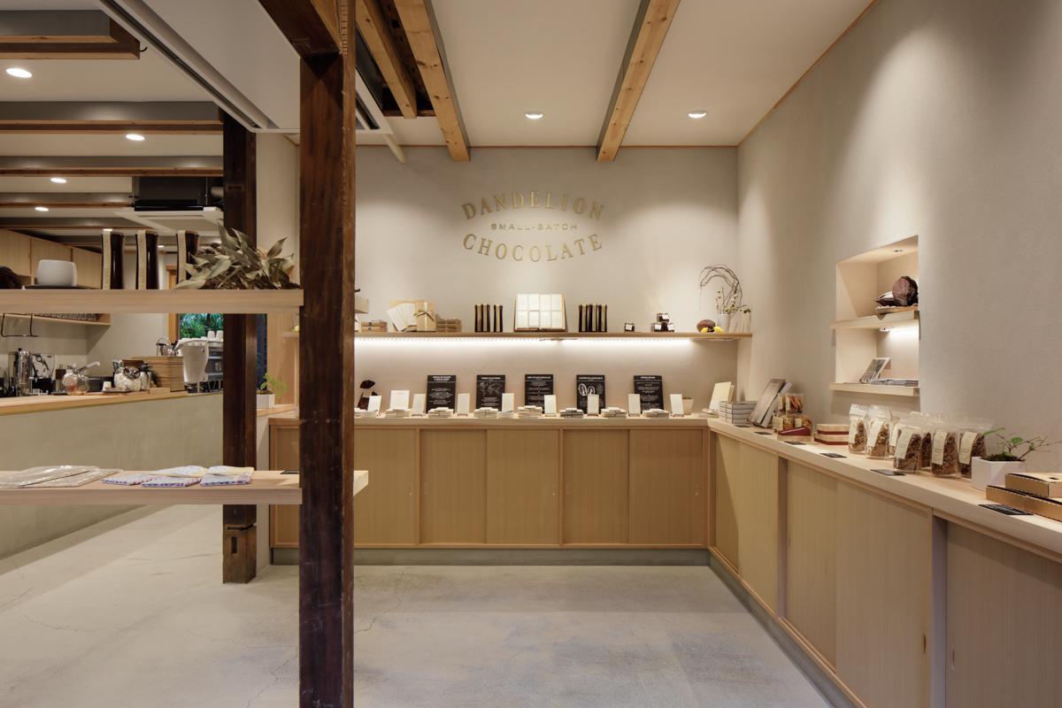 作品「Dandelion Chocolate Kyoto Higashiyama Ichinen-zaka Branch | ダンデライオン・チョコレート京都東山一念坂店」の画像 その3 （建築家 : 佐野 文彦）