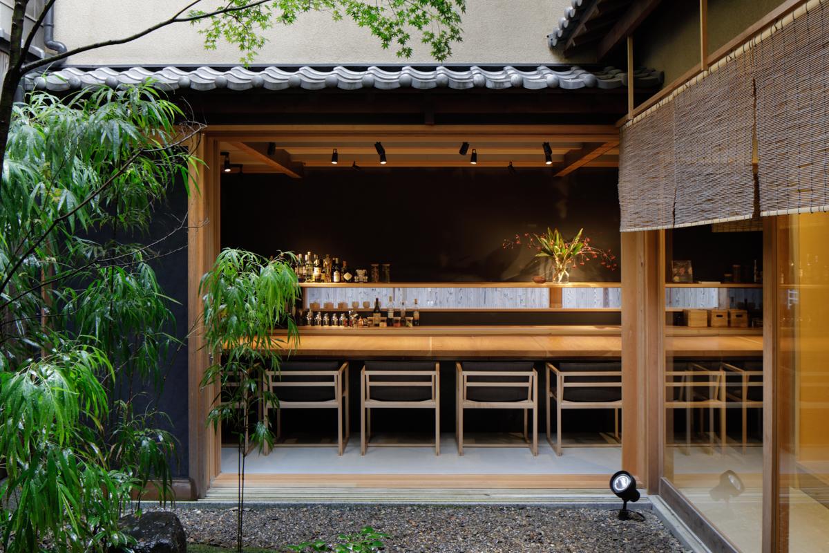 作品「Dandelion Chocolate Kyoto Higashiyama Ichinen-zaka Branch | ダンデライオン・チョコレート京都東山一念坂店」の画像 その7 （建築家 : 佐野 文彦）
