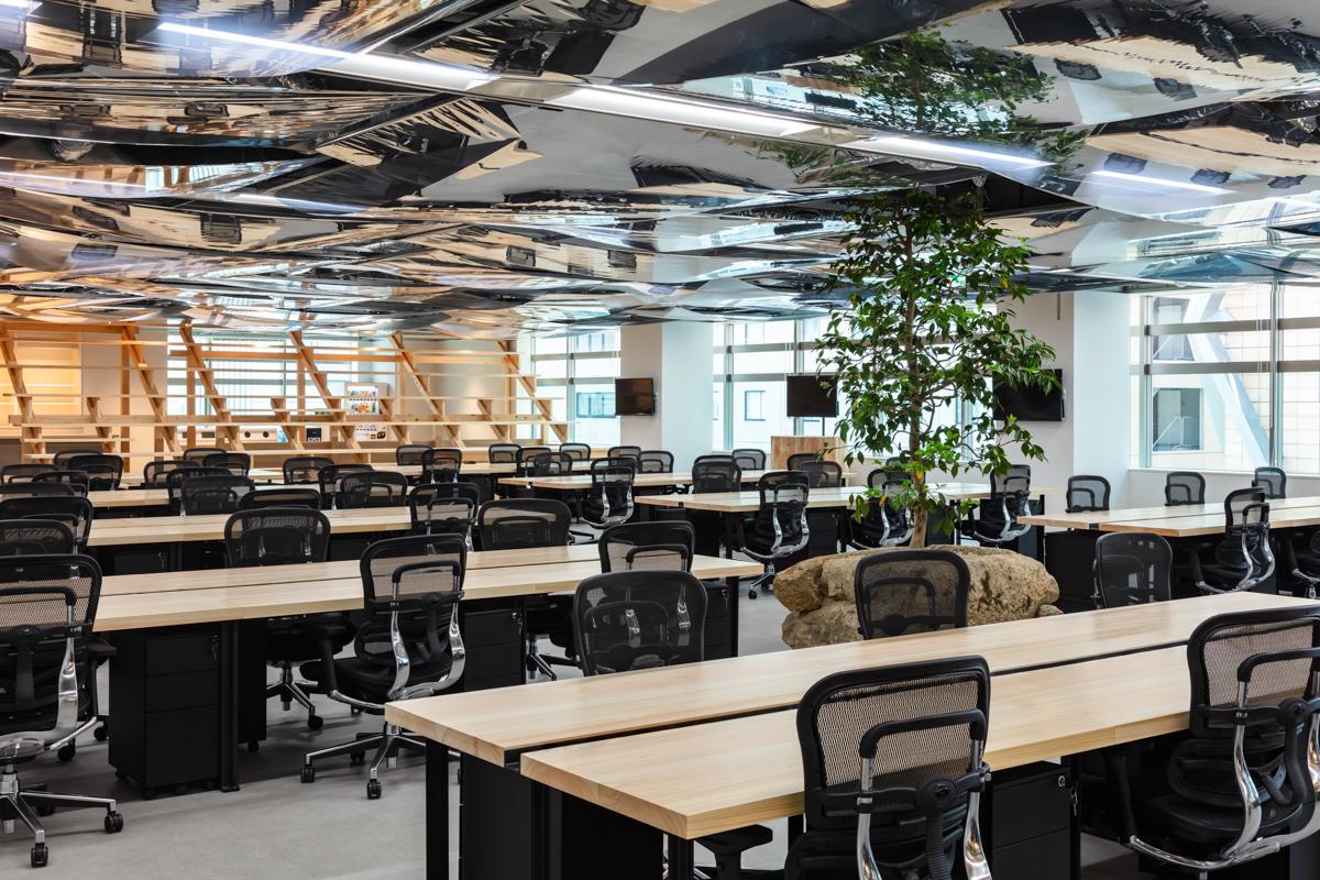 Image of "BizReach Shibuya Shin-Minamiguchi Office | ビズリーチ 渋谷新南口オフィス", the work by architect : Fumihiko Sano (image number 2)