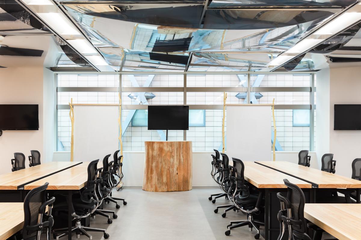 Image of "BizReach Shibuya Shin-Minamiguchi Office | ビズリーチ 渋谷新南口オフィス", the work by architect : Fumihiko Sano (image number 8)