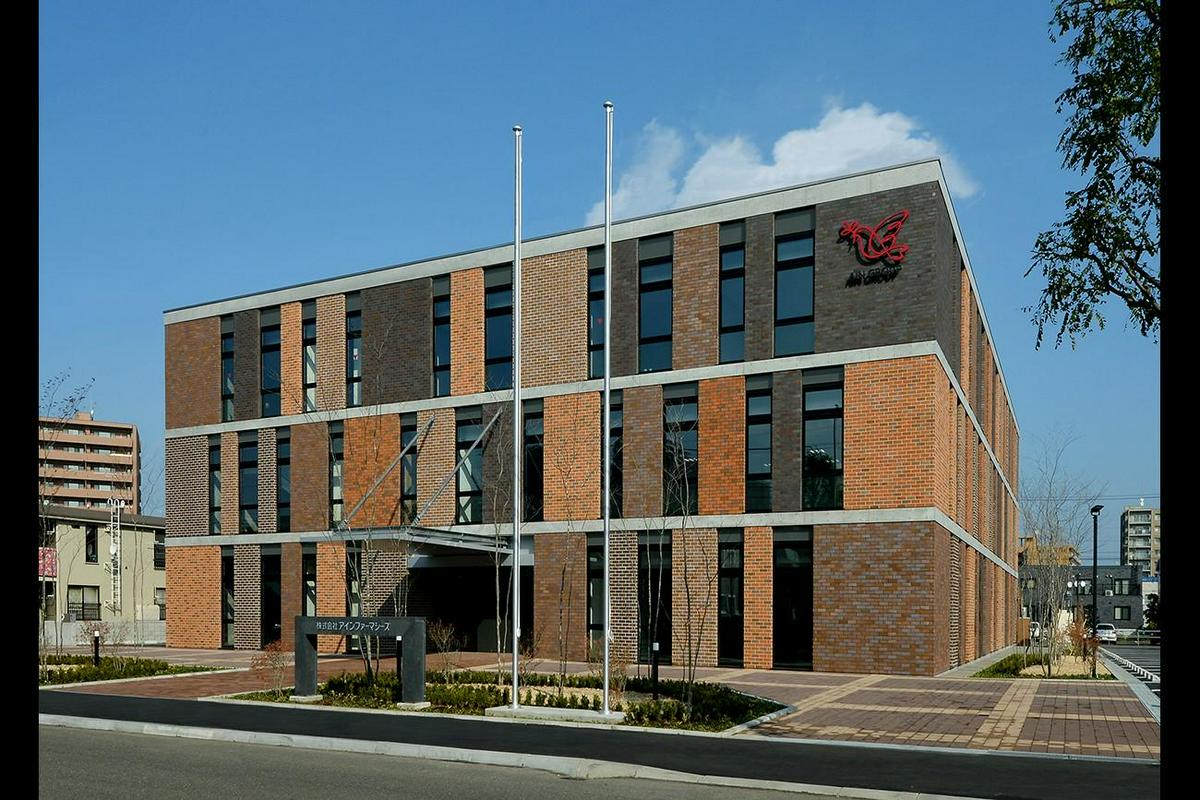 アインホールディングス本社社屋 ｜Ain Holdings Head Office