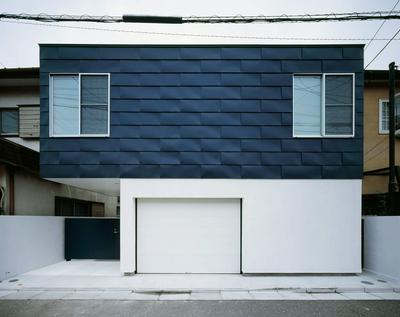 nanameyane | work by Architect Naoto Mitsumoto & Naoko Hamana