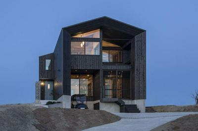Hill Top House | work by Architect Noriyuki Tajima