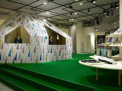 作品「ミナ ペルホネン 「雨のウチ・ソト」」の画像 その1 (建築家 : 鈴野 浩一)