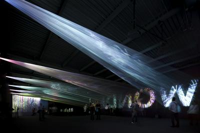 光の織機 （Canon Milano Salone 2011） | work by Architect Koichi Suzuno