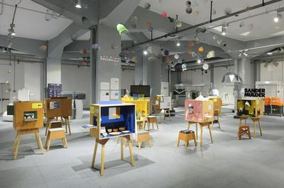 作品「Exhibition “10 Japanese designers in koloro-desk”」の画像 その3 （建築家 : 鈴野 浩一）