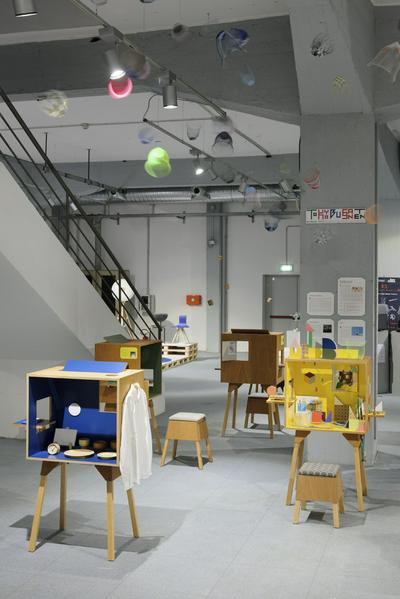 Exhibition “10 Japanese designers in koloro-desk” | 建築家 鈴野 浩一 の作品