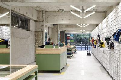 作品「FREITAG Store Tokyo Shibuya」の画像 その7 （建築家 : 鈴野 浩一）