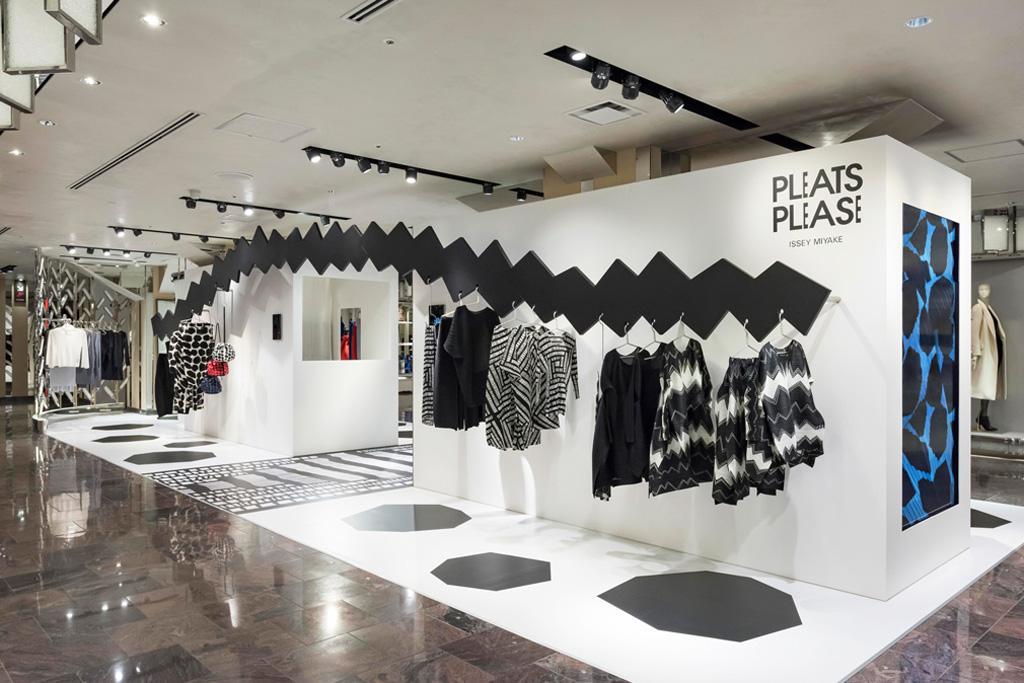 PLEATS PLEASE ISSEY MIYAKE ”ANIMA OF ONOMATOPOEIA” | 鈴野 浩一