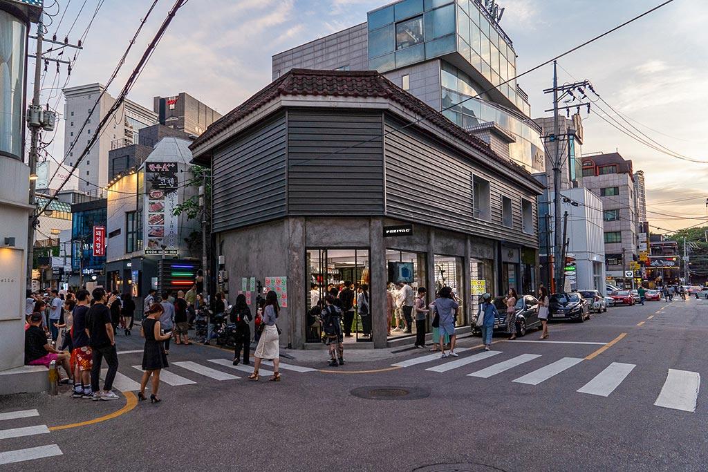 Image of "FREITAG Store Seoul Apgujeong", the work by architect : Koichi Suzuno (image number 17)