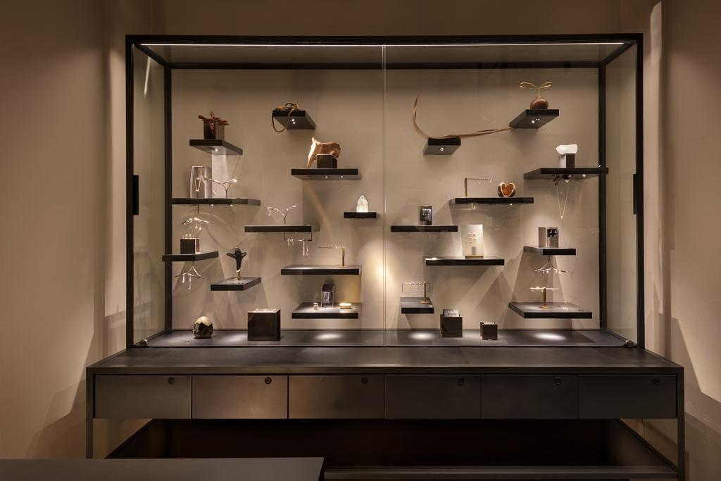 作品「Hirotaka 丸の内店」の画像 その9 （建築家 : 鈴野 浩一）