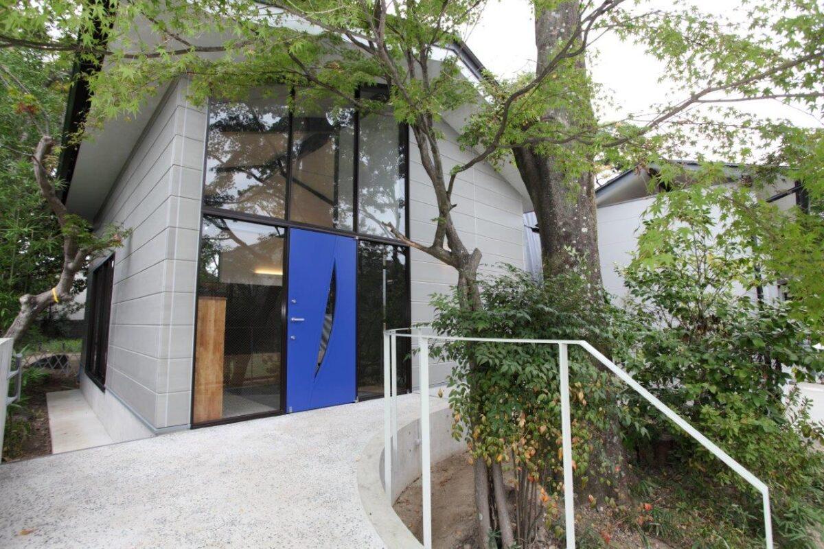 作品「ヴィアトール学園洛星中・高等学校：弓道場｜St.Viator Rakusei Junior and Senior High School: Archery Range」の画像 その1 （建築家 : 武富 恭美）