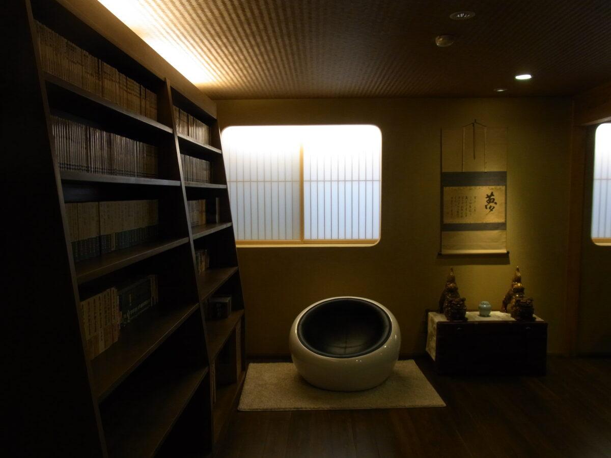 作品「米屋別荘：離れ棟増築／食事処・ライブラリ改修｜Komeyabessou: Annex / Dining Space and Library」の画像 その12 （建築家 : 武富 恭美）