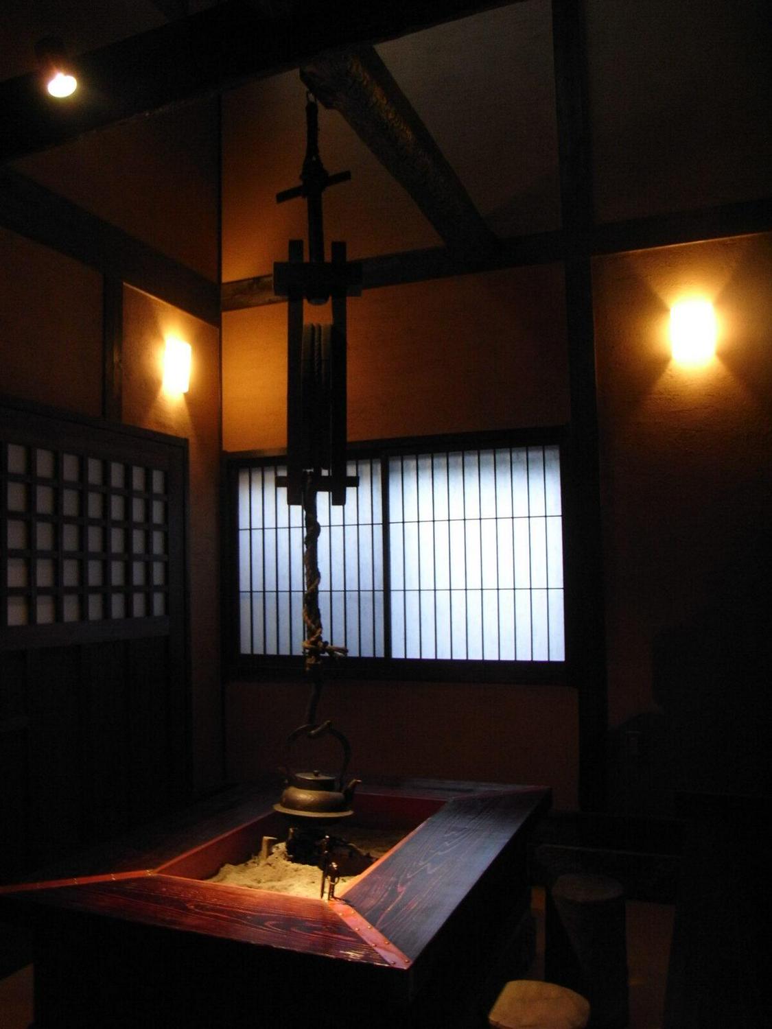 作品「米屋別荘：離れ棟増築／食事処・ライブラリ改修｜Komeyabessou: Annex / Dining Space and Library」の画像 その7 （建築家 : 武富 恭美）