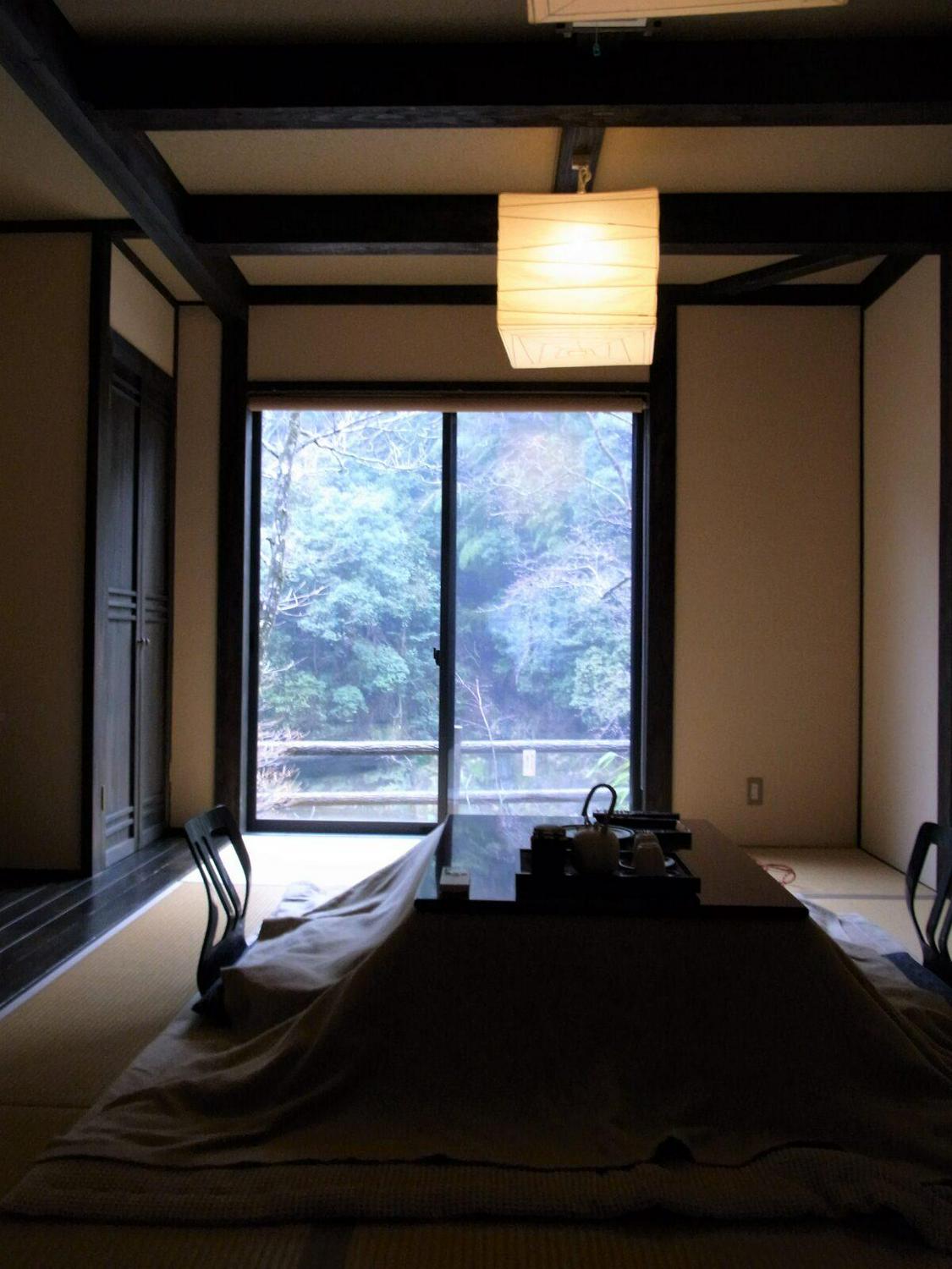 作品「米屋別荘：離れ棟増築／食事処・ライブラリ改修｜Komeyabessou: Annex / Dining Space and Library」の画像 その8 （建築家 : 武富 恭美）