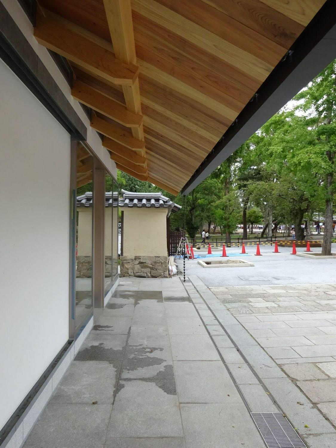 作品「東大寺総合文化センター：券売所／外構整備｜Todaiji Temple Culture Center: Ticket Office」の画像 その6 （建築家 : 武富 恭美）